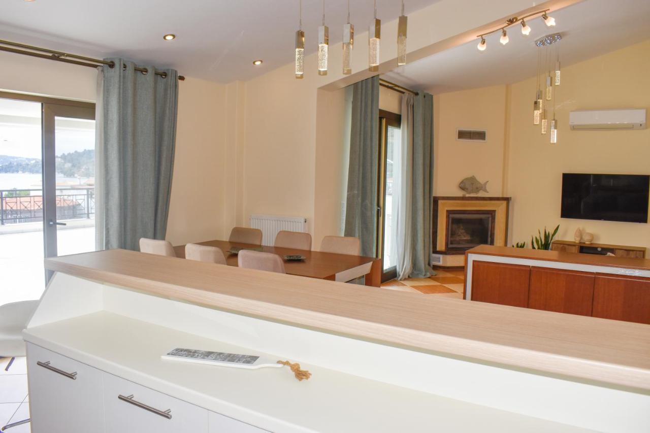 Appartamento Zoe'S Flat Megali Ammos Città di Skiathos Esterno foto