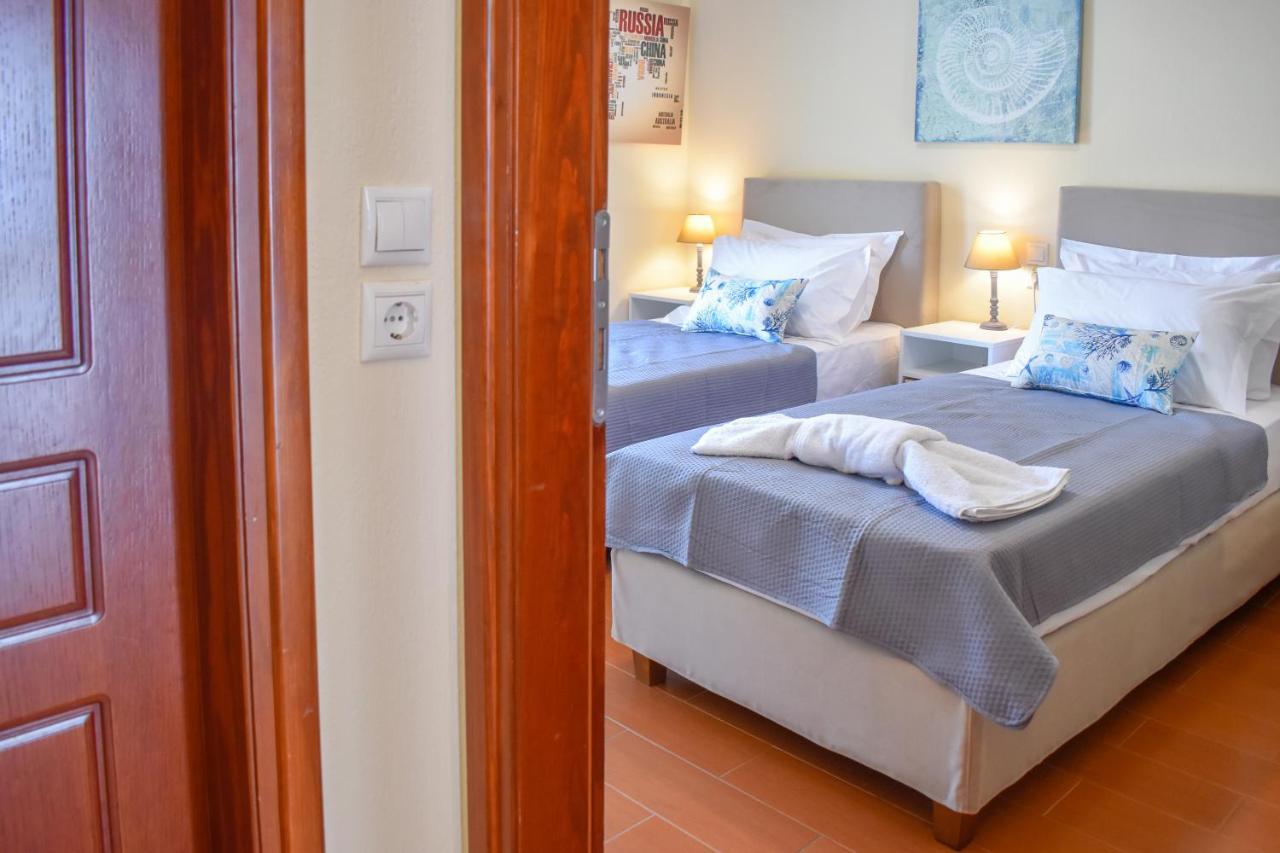Appartamento Zoe'S Flat Megali Ammos Città di Skiathos Esterno foto